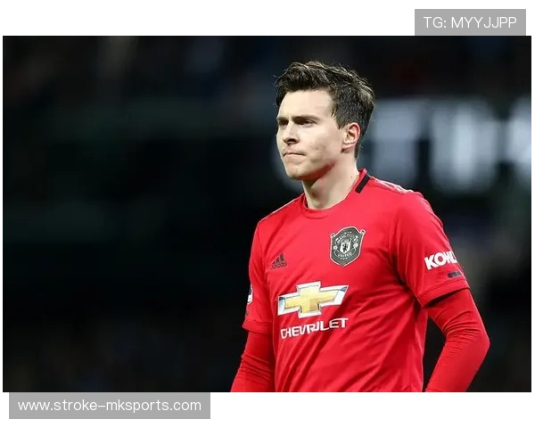 洛里昂阵容轮换引关注,教练组战术调整引发球迷热议 洛里昂阵容轮换引关注,教练组战术调整引发球迷热议